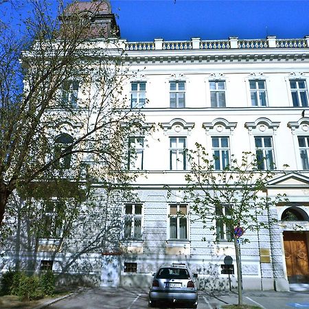 Wohnzimmer Krems an der Donau Buitenkant foto